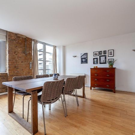 Elegance & Chic Design - 2-Bedroom Haven ロンドン エクステリア 写真